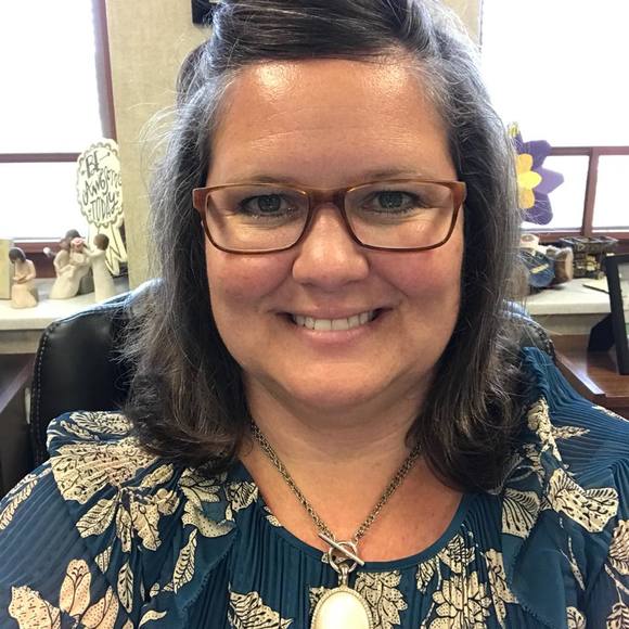 Meet your Posher, Danielle - Picture 1 of 1